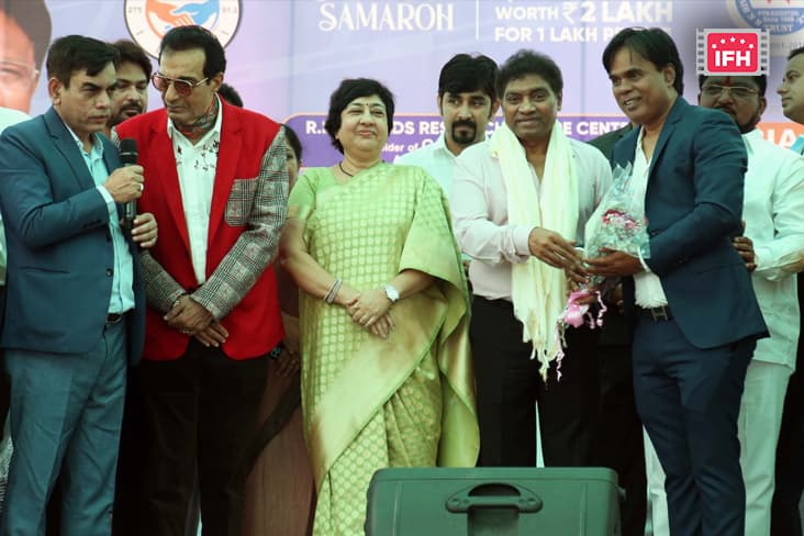 Free Medical Camp In Mumbai By Shivaji Rao Sawant, Dr. Dharmendra Kumar And Actor Producer Director Dheeraj Kumar