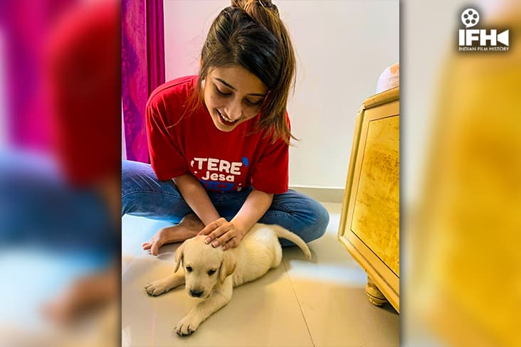 Kumpal Patel Shows Off Her Stress Buster ‘Anzo’ To Fans