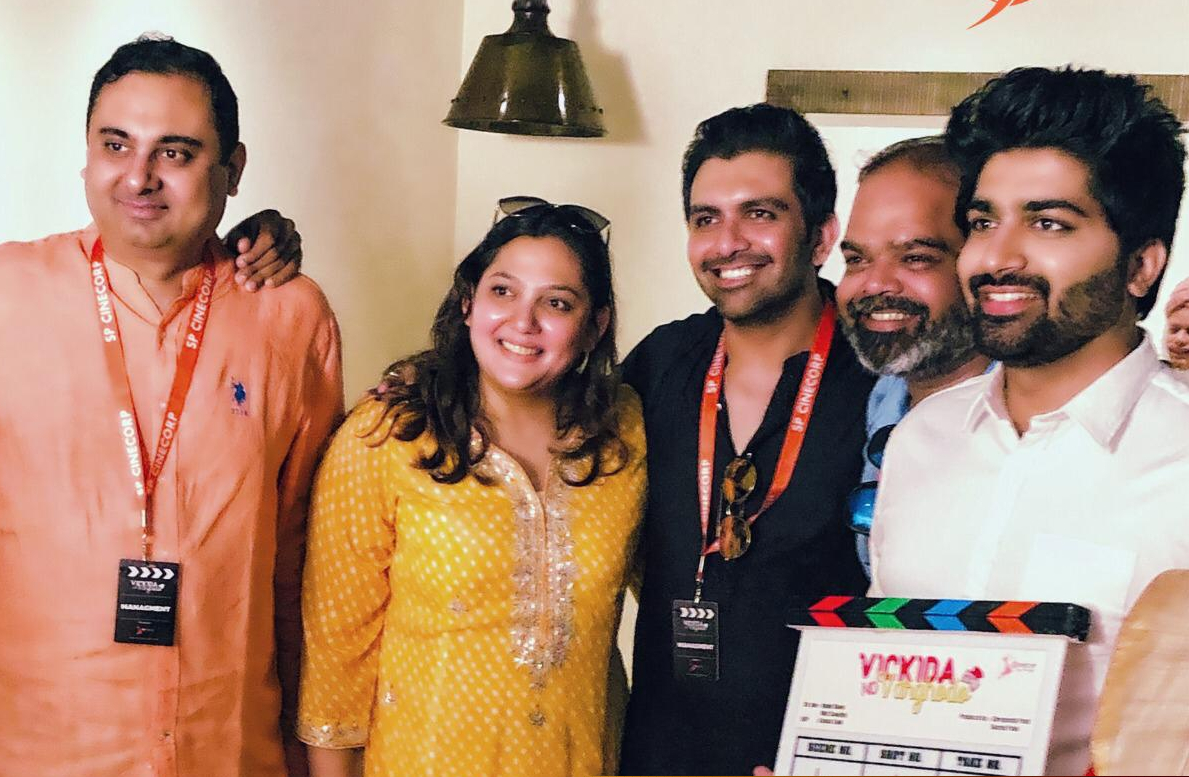 Malhar Thakar begins shooting for Vickida No Varghodo