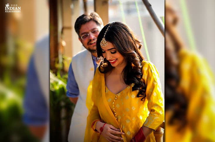 Manmarziyaan Write Kanika Dhillon Gets Engaged To Tanu Weds Manu Writer Himanshu Sharma