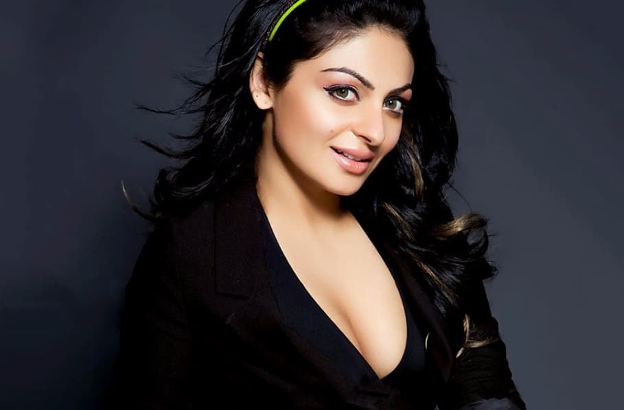 Neeru Bajwa Talks About Why She Bid Goodbye To Bollywood