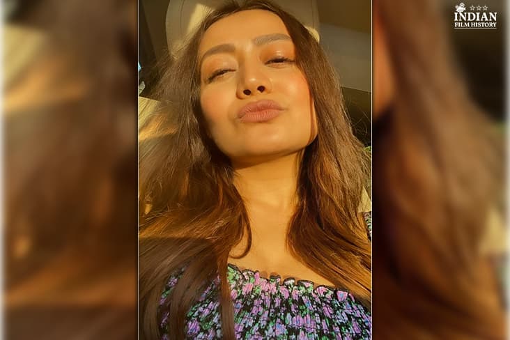 Neha Kakkar Glows In Her Sun Kissed Selfie