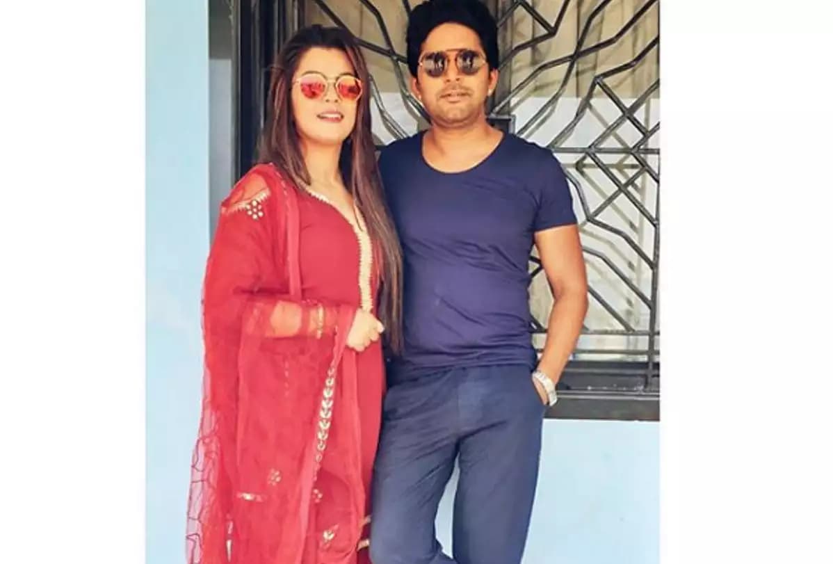 Nidhi Jha In A New Film With Yash Kumar