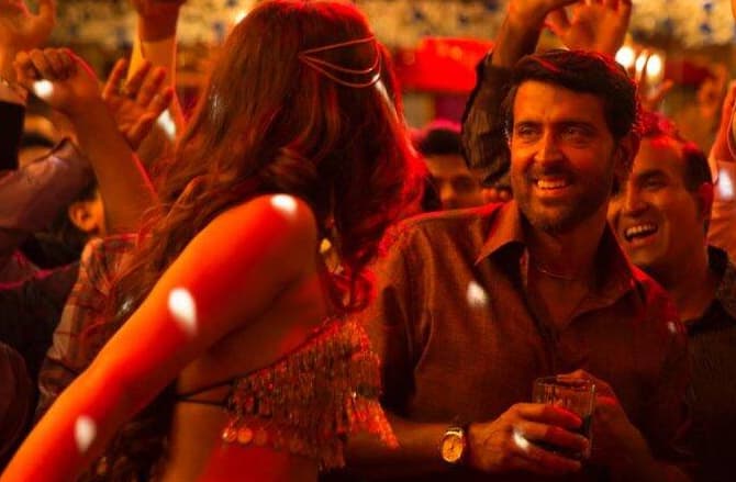 ‘Paisa’ Song From Super 30 Released