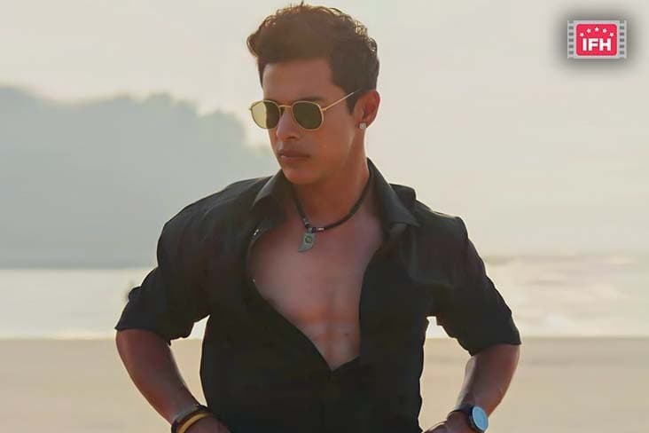 Pratik Sehajpal Of Bigg Boss Shares Pictures Of His Incredible Washboard Abs