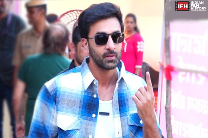 Ranbir Kapoor Was Spotted Casting His Vote At The BMC Elections