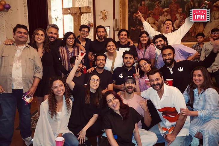 Sara Ali Khan, Karisma Kapoor, Vijay Varma, Sanjay Kapoor Wrap Up Shooting For Homi Adajania's 'Murder Mubarak'.