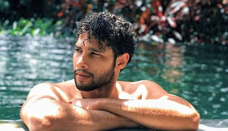 Siddhant Chaturvedi shares the first look of dhoop