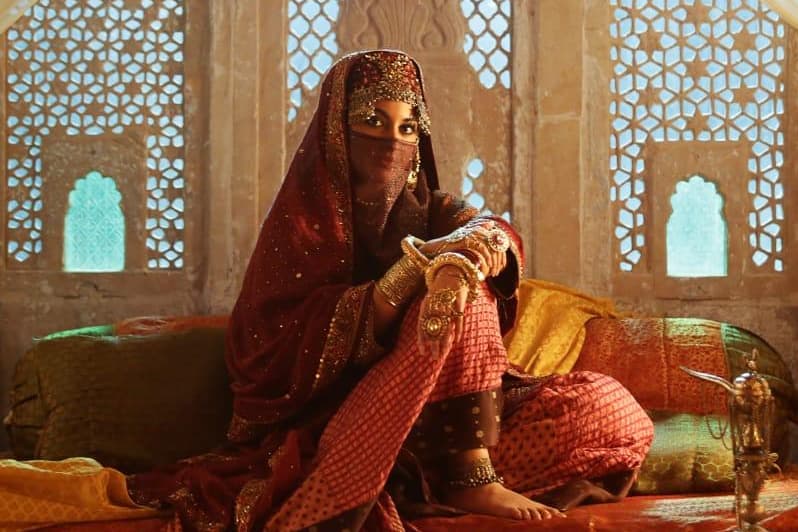 Sonakshi Sinha’s Naqab look from Laal Kaptaan unveiled