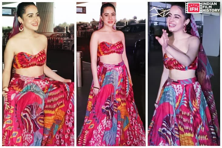 Urfi Javed's New Look Grabs Attention At The Airport With Her Navratri Special Look