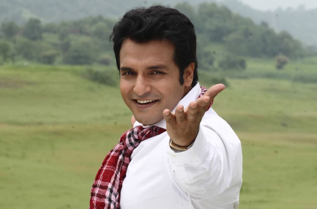 Vinay Anand Makes His Debut As Screenplay Writer
