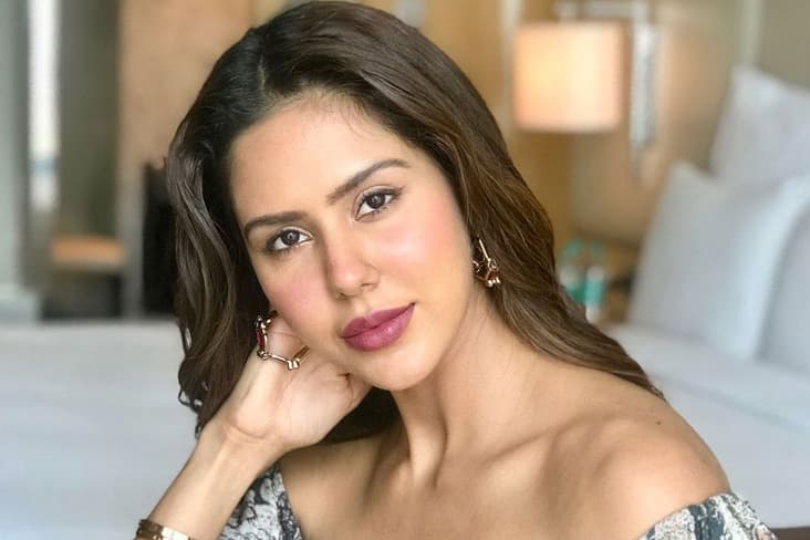 Why Sonam Bajwa Is Looking For A Singing Teacher
