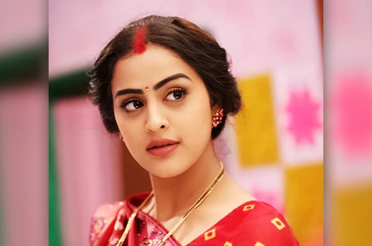 Yamini Singh Shares Her Intense Look From Her Film Sarfarosh