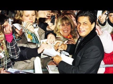 Shah Rukh Khan Graces His Fans In Melbourne | Indian Film History