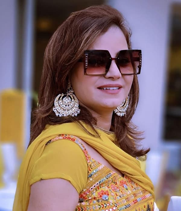 Meenu Chaturvedi — Singer