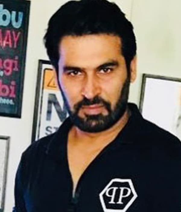 Vinod Tharani — Supporting Actor