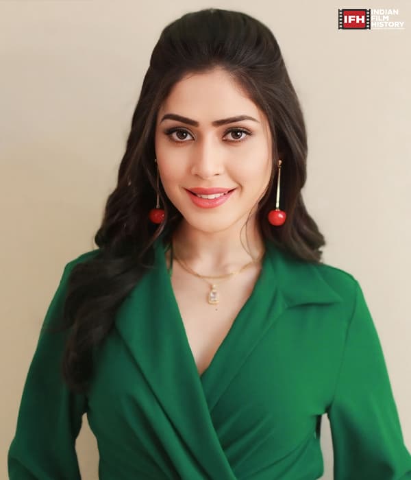 Aishwarya Raj Bhakuni — Actress