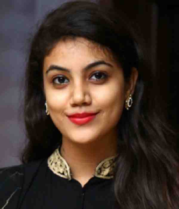 Aqsa Khan — Actress