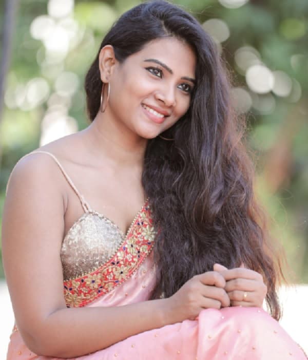 Dhivya Dhuraisamy — Actress