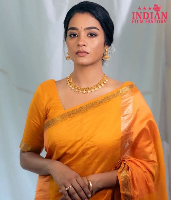 Gayathrie Shankar — Supporting Actress
