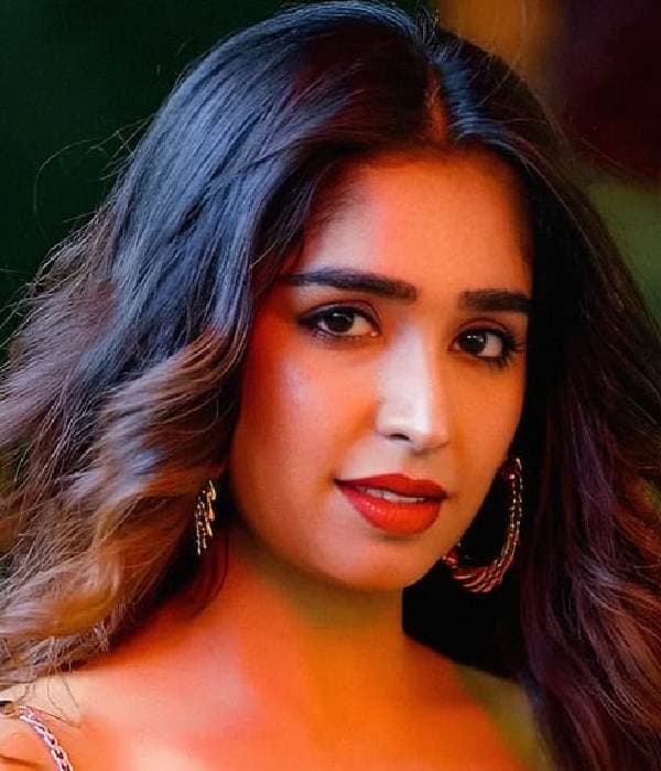 Hima Sree — Actress