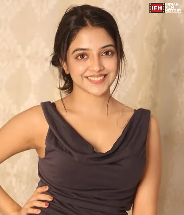 Khushi Dubey — Actress