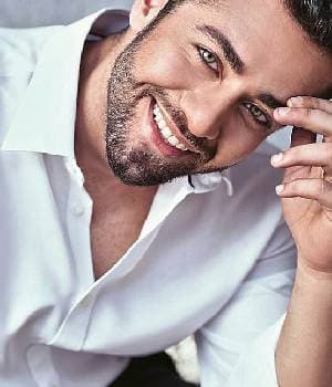 Mahir Pandi — Actor