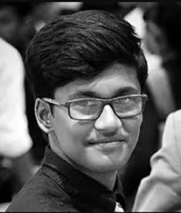 Rwitobroto Mukherjee — Actor