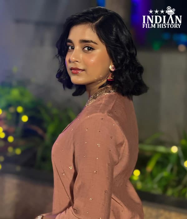 Sumbul Touqeer Khan