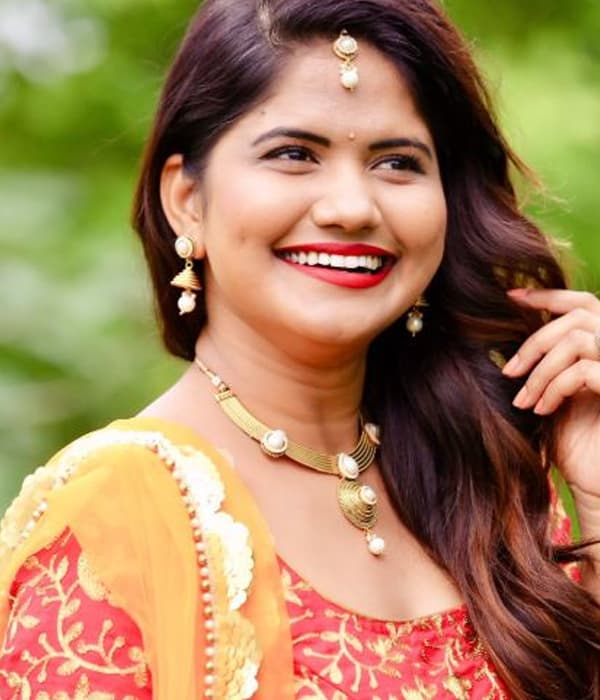 Uma Neha — Singer