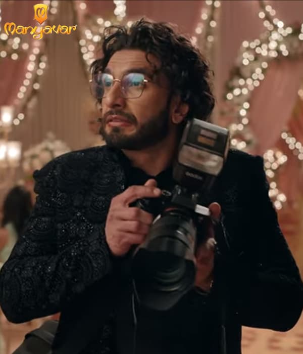 Manyavar- Taiyaar Hokar Aaiye