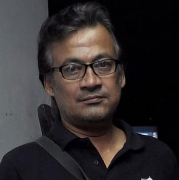 Shantilal Mukherjee — Supporting Actor