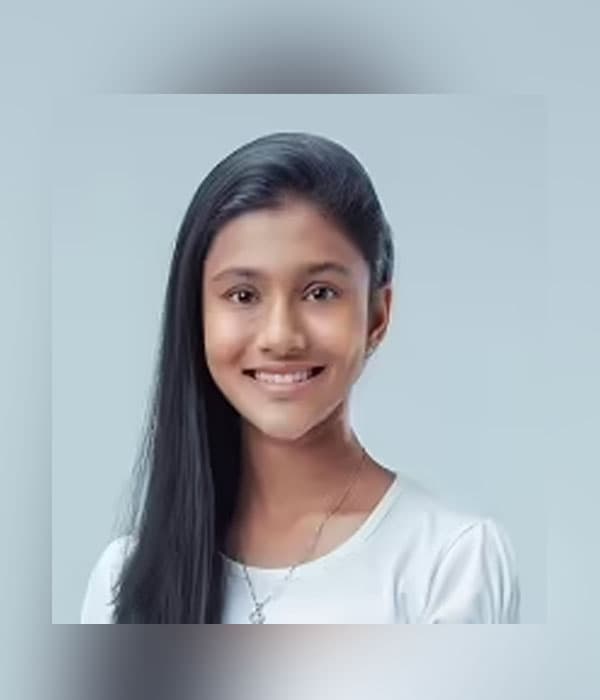 Vedashree Mahajan — Actress